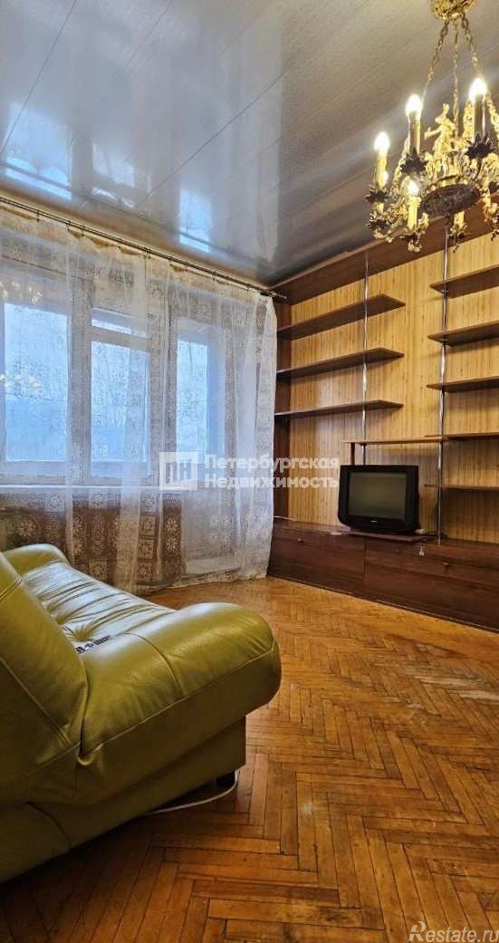 Продажа 1-комн квартиры на вторичном рынке Космонавтов пр-кт,  д. 5