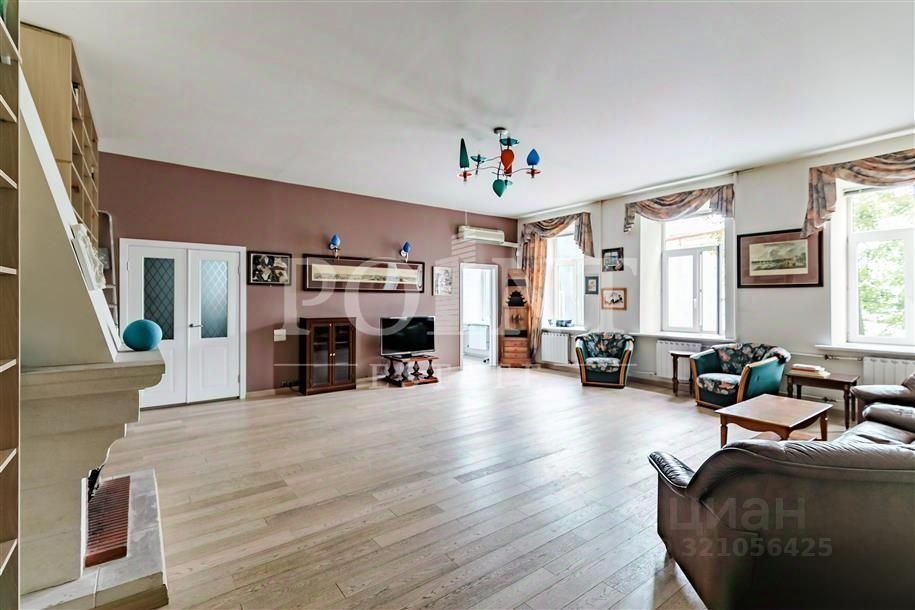 Продажа 3-комн квартиры на вторичном рынке переулок Лучников, 7/4С5