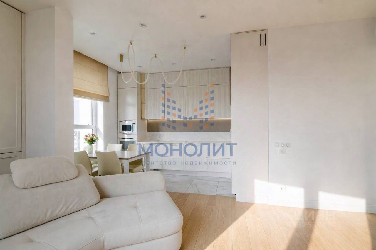 Продажа 3-комн квартиры на вторичном рынке улица Петра Алексеева, 14