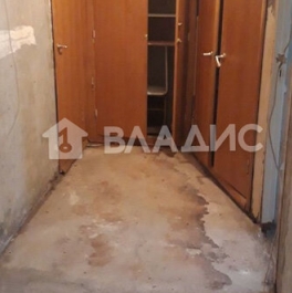 Продажа 2-комн квартиры на вторичном рынке ул Антонова-Овсеенко,  д. 13,  к. 1