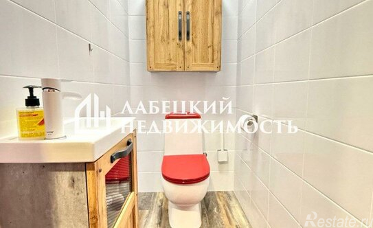 Продажа 2-комн квартиры на вторичном рынке улица Михайлова,  д. 30А к3