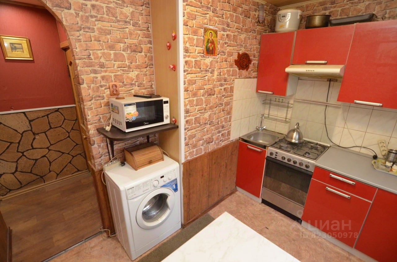 Продажа 2-комн квартиры на вторичном рынке Подольск, улица Ульяновых, 21