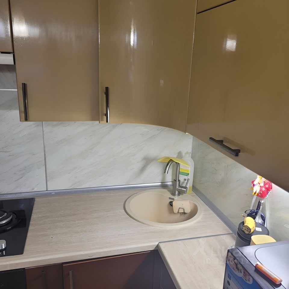 Продажа 3-комн квартиры на вторичном рынке Коммунар г., улица Гатчинская, 16А