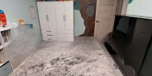 3-комн квартира ул Комдива Орлова,  д. 4