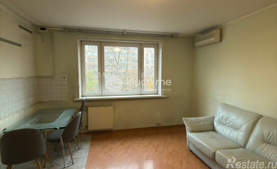 Продажа 2-комн квартиры на вторичном рынке Октябрьская улица,  д. 33