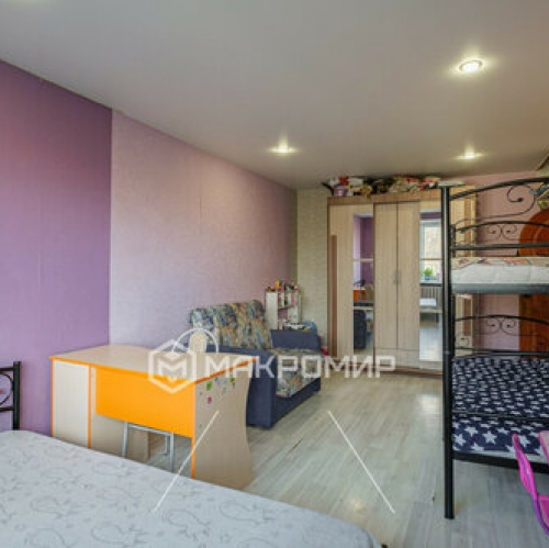 5-комн квартира улица Танкиста Хрустицкого,  д. 116