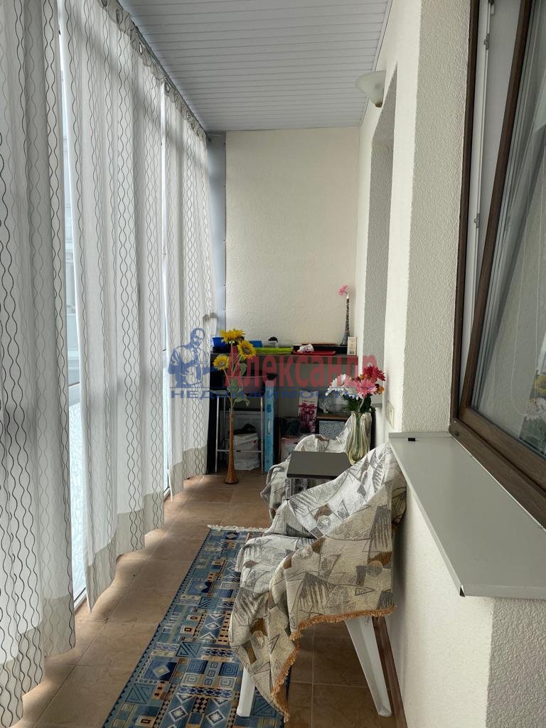 Продажа 1-комн квартиры на вторичном рынке Сестрорецк г., Токарева ул. ,  д. 13а