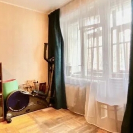 Продажа 2-комн квартиры на вторичном рынке ул Константинова,  д. 8