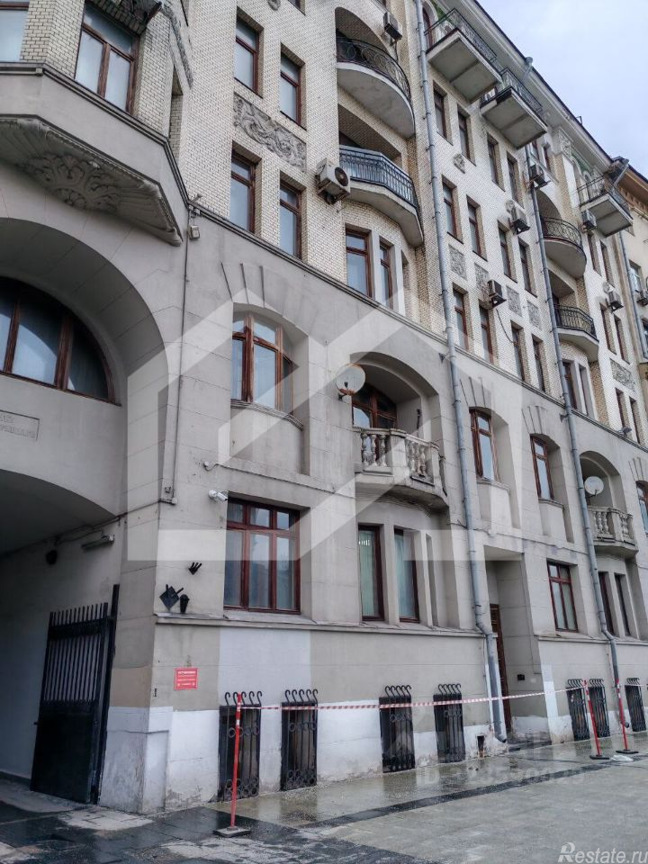 Продажа торгового помещения ул Садовая-Кудринская,  д. 19,  к. 1