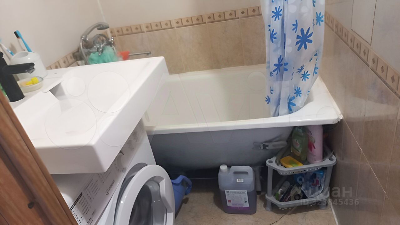 Продажа 1-комн квартиры на вторичном рынке Волосово, Ленинградская улица, 11