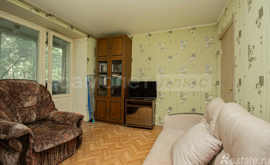 Продажа 2-комн квартиры на вторичном рынке Одинцовский городской округ, Вокзальная улица,  д. 1