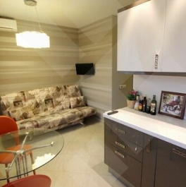 Аренда 2-комн квартиры на вторичном рынке Комсомольский проспект,  д. 9