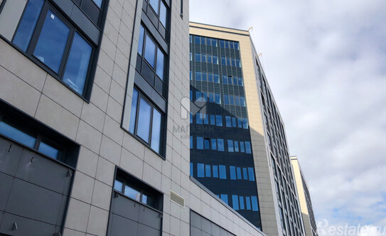 Продажа 2-комн квартиры на вторичном рынке 10-11-я линии В.О.,  д. 56