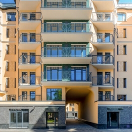 Продажа 3-комн квартиры на вторичном рынке 11-я линия,  д. 54