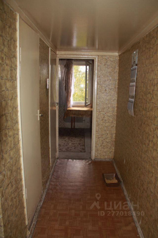 Продажа 2-комн квартиры на вторичном рынке пос. Романовка, 7