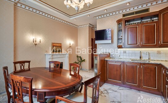 Продажа 5-комн квартиры на вторичном рынке Чапаевский переулок,  д. 3