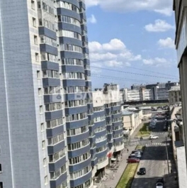 Продажа 4-комн квартиры на вторичном рынке Смоленская улица