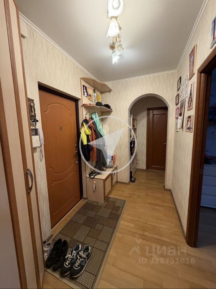 Продажа 2-комн квартиры на вторичном рынке Белореченская улица, 45К1