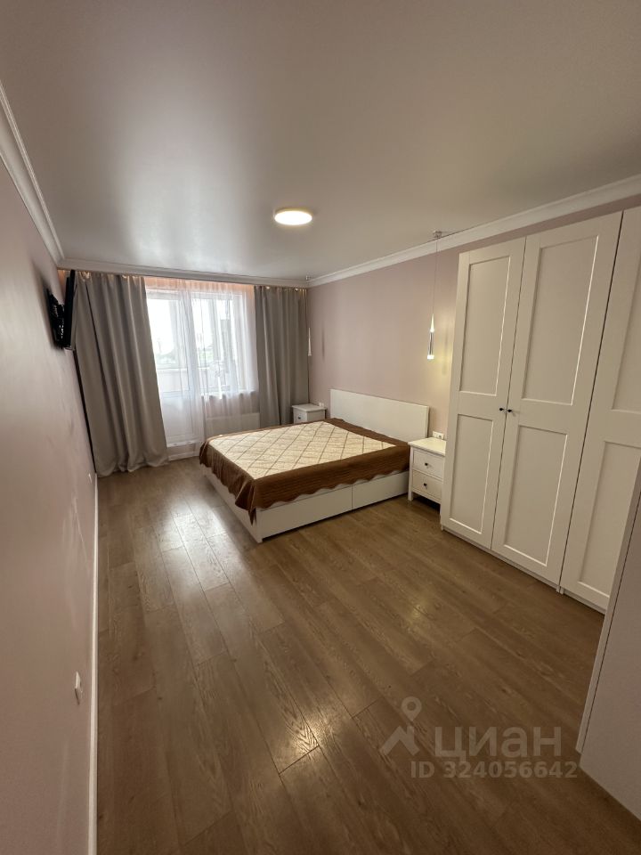 Продажа 2-комн квартиры на вторичном рынке проспект Героев, 18