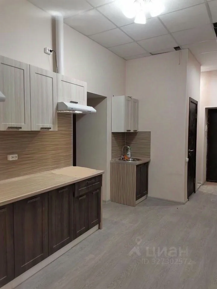 Продажа 6-комн квартиры на вторичном рынке Клинский пр-кт,  д. 19