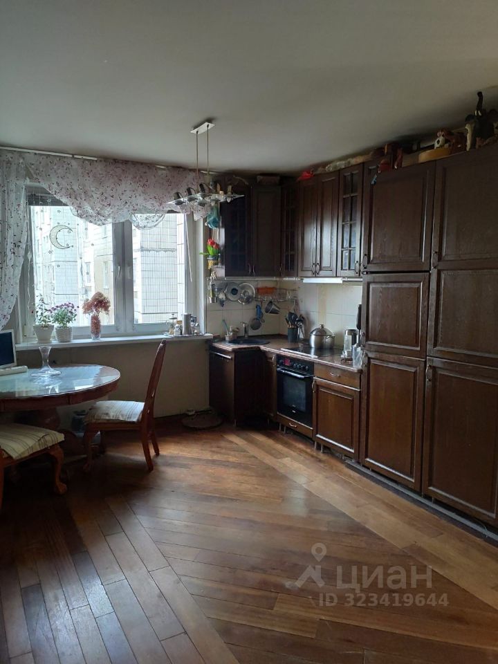 Продажа 3-комн квартиры на вторичном рынке переулок Ангелов, 2