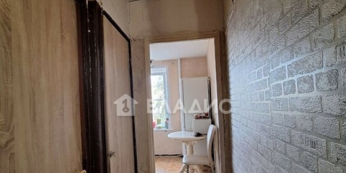 3-комн квартира ул Молостовых,  д. 17,  к. 2