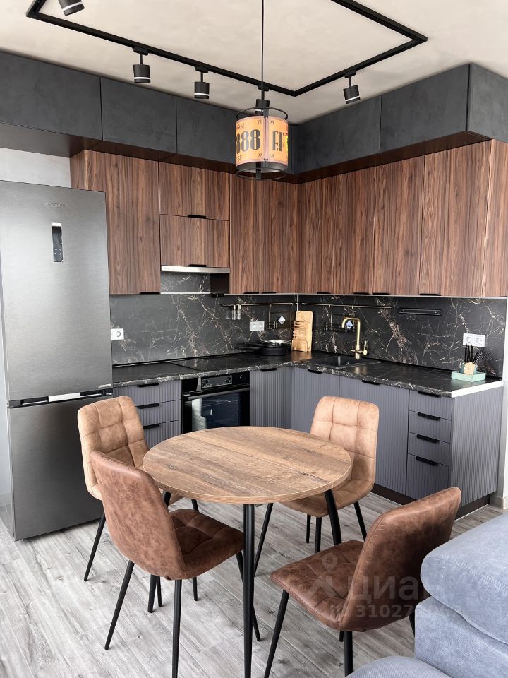 Продажа 4-комн квартиры на вторичном рынке улица Челюскина, 8