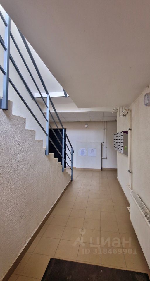 Продажа 1-комн квартиры на вторичном рынке Коммунар, Железнодорожная улица, 33