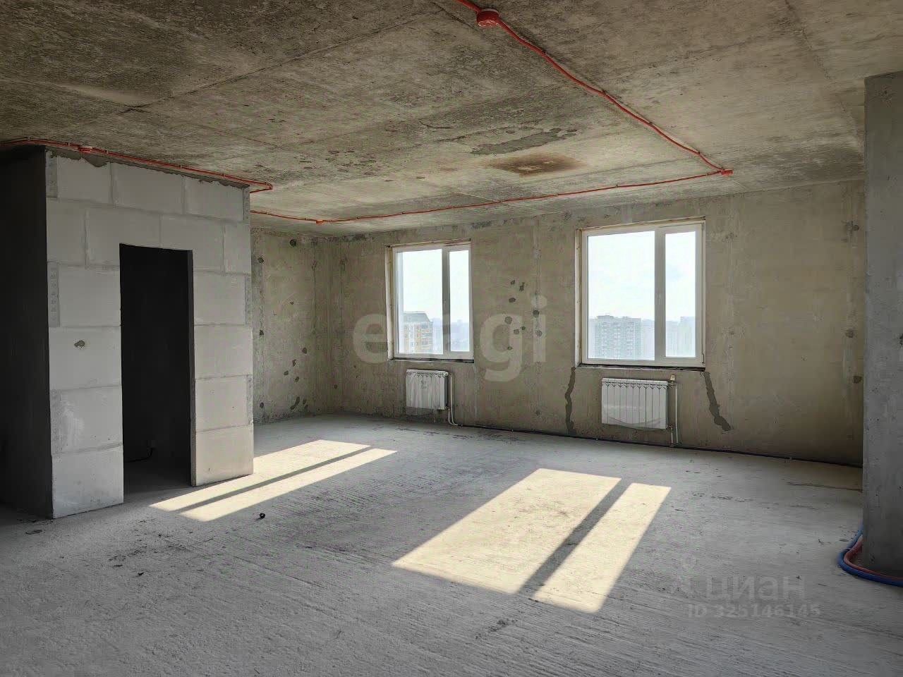 Продажа 3-комн квартиры на вторичном рынке Совхозная улица, 8Б
