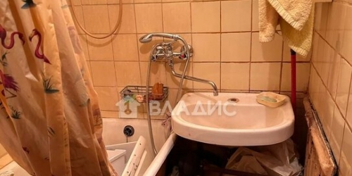 3-комн квартира Учительская улица,  д. 6