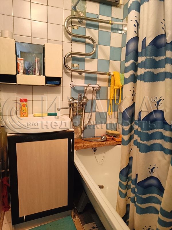 Продажа 1-комн квартиры на вторичном рынке Приозерск, Калинина,  д. 49