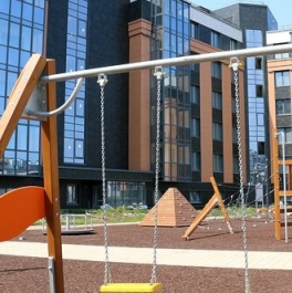 Продажа 2-комн квартиры на вторичном рынке Патриотов пр-кт,  д. 35