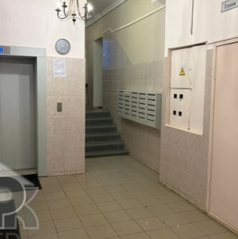 Продажа 3-комн квартиры на вторичном рынке Каменщики М. ул