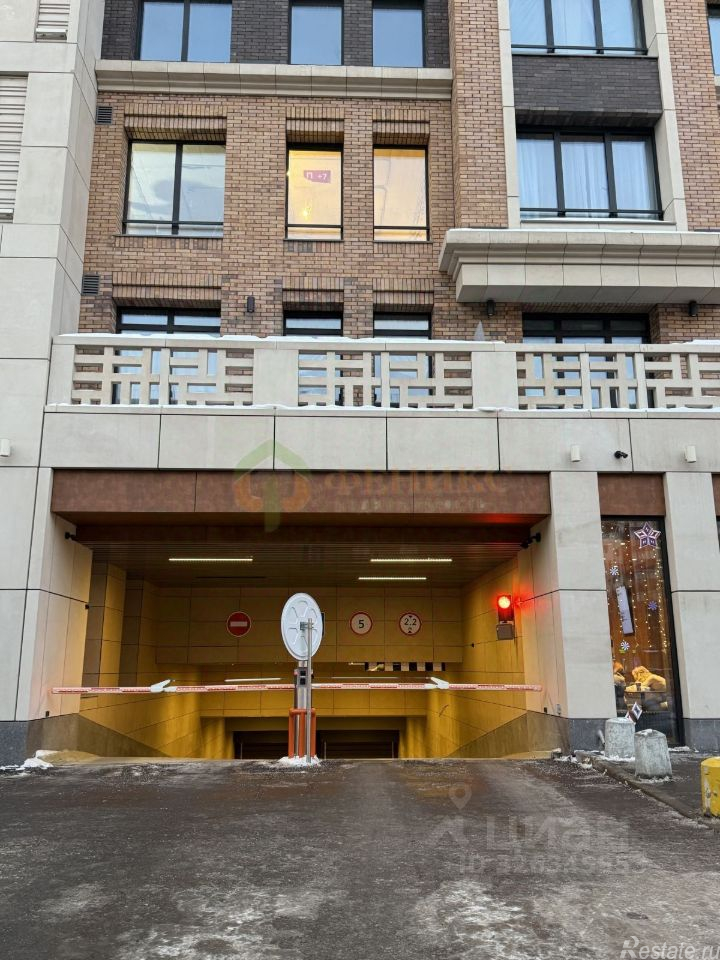 Продажа гаража Малоохтинский пр-кт,  д. 68б