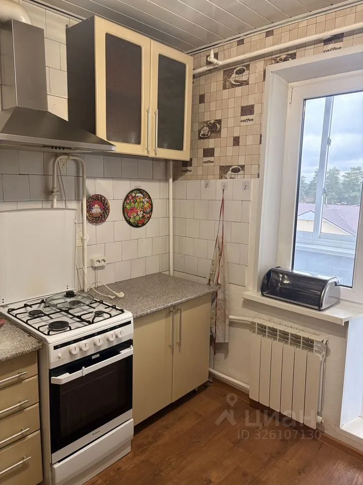 Продажа 2-комн квартиры на вторичном рынке Сясьстрой, Петрозаводская улица, 27