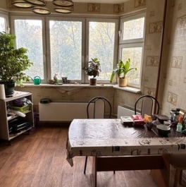 Продажа 3-комн квартиры на вторичном рынке Снежная улица,  д. 19