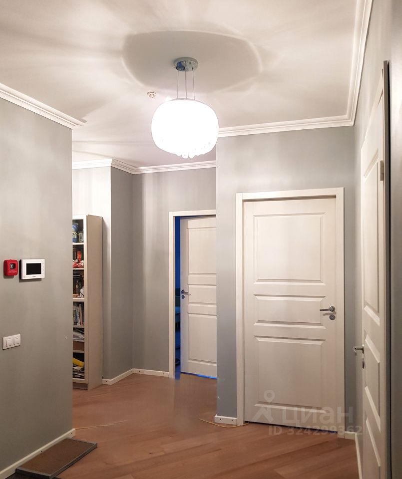 Продажа 2-комн квартиры на вторичном рынке Химки, улица Калинина, 7