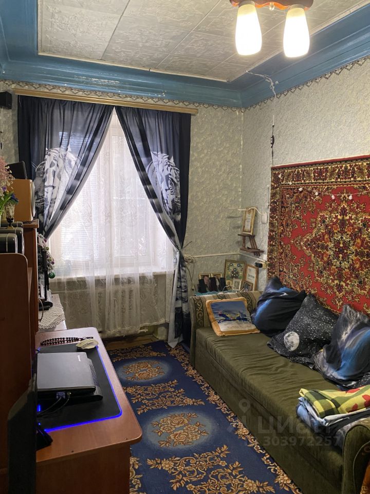 Продажа 2-комн квартиры на вторичном рынке Центральный мкр, улица Октябрьская,  д. 4