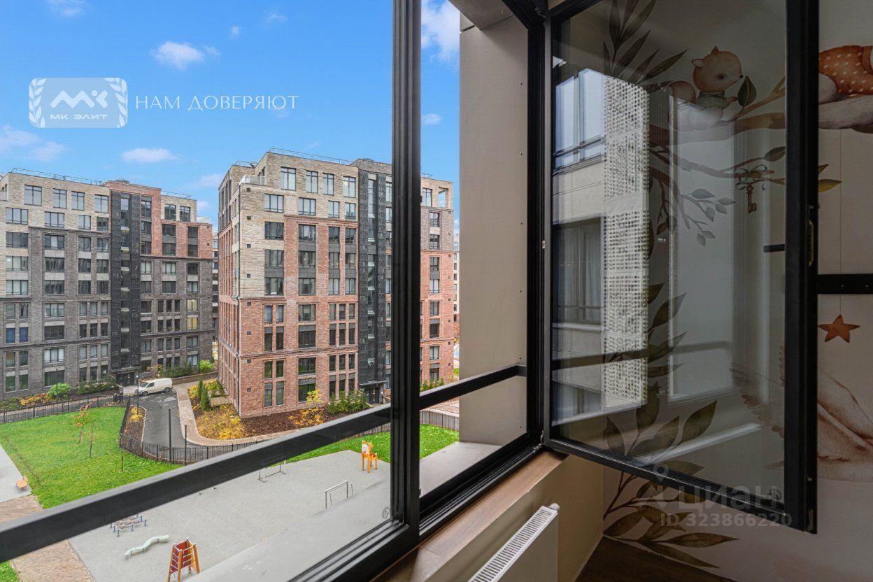 Продажа 2-комн квартиры на вторичном рынке улица Стахановцев, 1