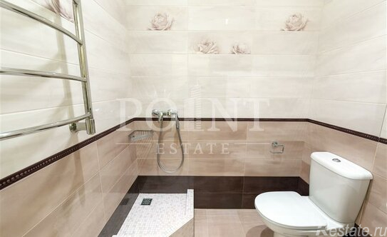 Аренда 4-комн квартиры на вторичном рынке улица Александра Невского,  д. 27