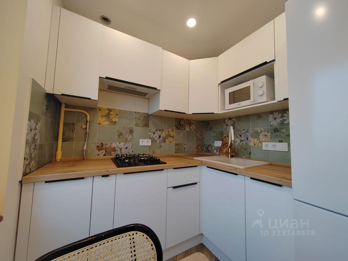 Продажа 2-комн квартиры на вторичном рынке Русаковская улица, 22