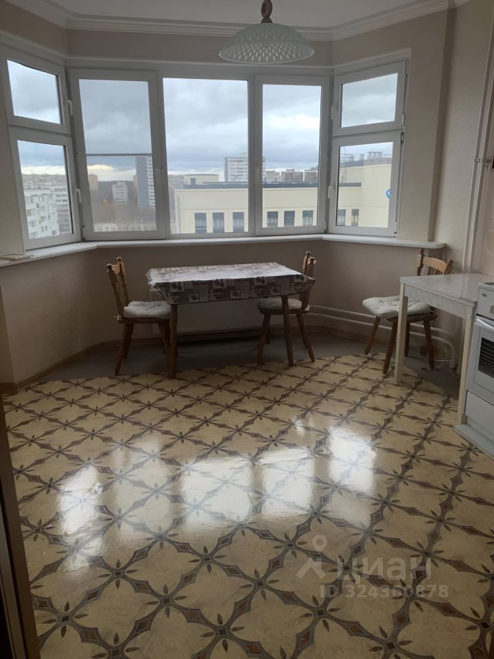 Аренда 2-комн квартиры на вторичном рынке Алтайская улица, 20