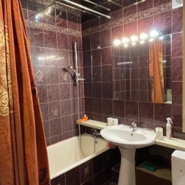 Продажа 2-комн квартиры на вторичном рынке Стрельбищенский пер