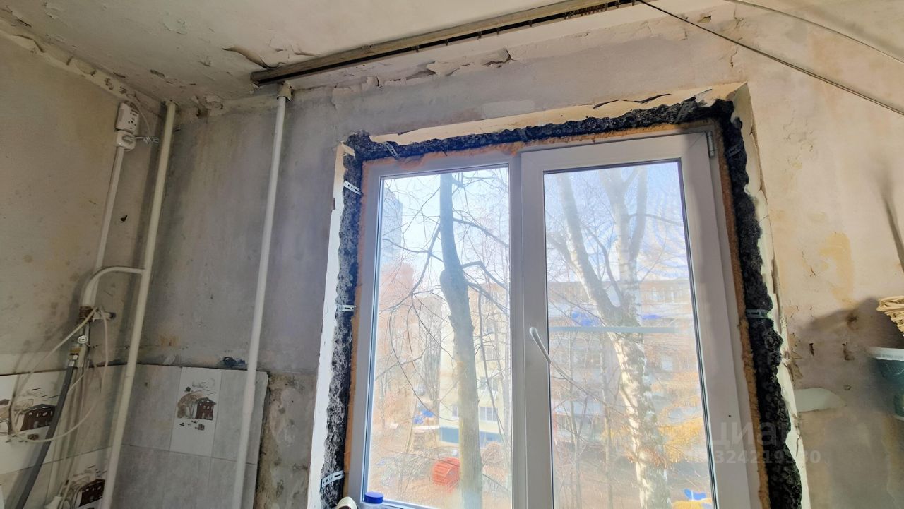 Продажа 2-комн квартиры на вторичном рынке Лобня, улица Ленина,  д. 1