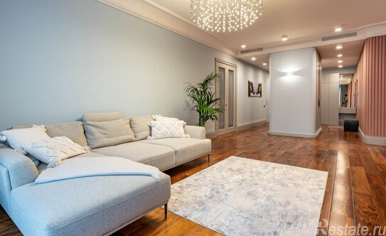 Продажа 3-комн квартиры на вторичном рынке ул Вязовая,  д. 8