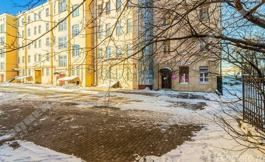 Продажа 1-комн квартиры на вторичном рынке ул Боровая,  д. 72,  к. Б