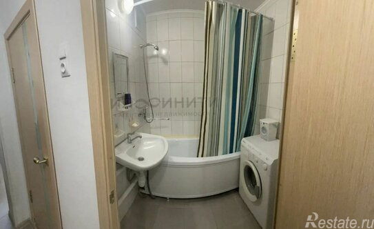 Продажа 1-комн квартиры на вторичном рынке Домодедовская улица,  д. 38 к1