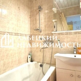 Продажа 2-комн квартиры на вторичном рынке ул Холмогорская,  д. 6,  к. 2