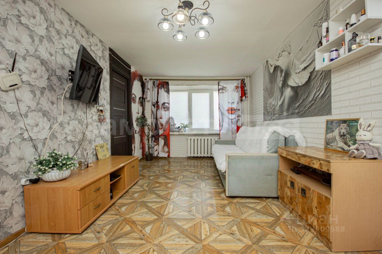 Продажа 2-комн квартиры на вторичном рынке пос. Молодежный, 4