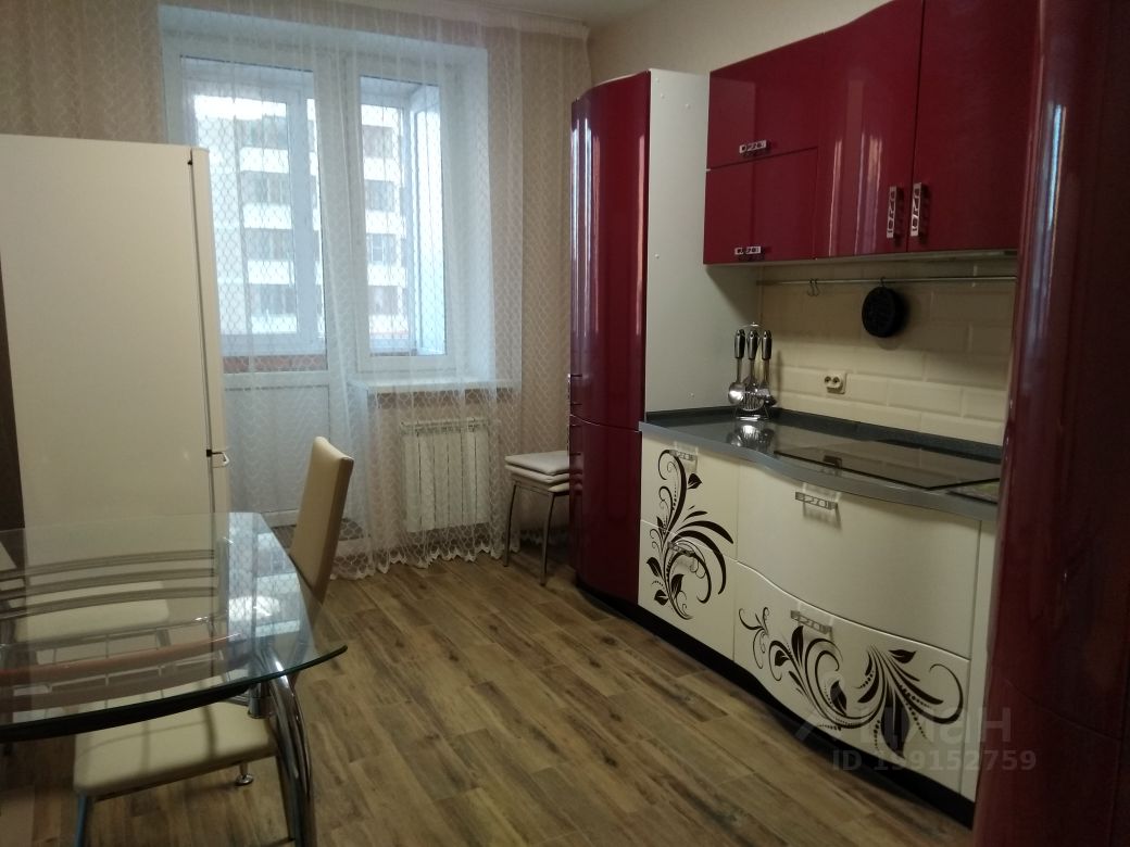 Аренда 2-комн квартиры на вторичном рынке Реутов, Юбилейный проспект, 33